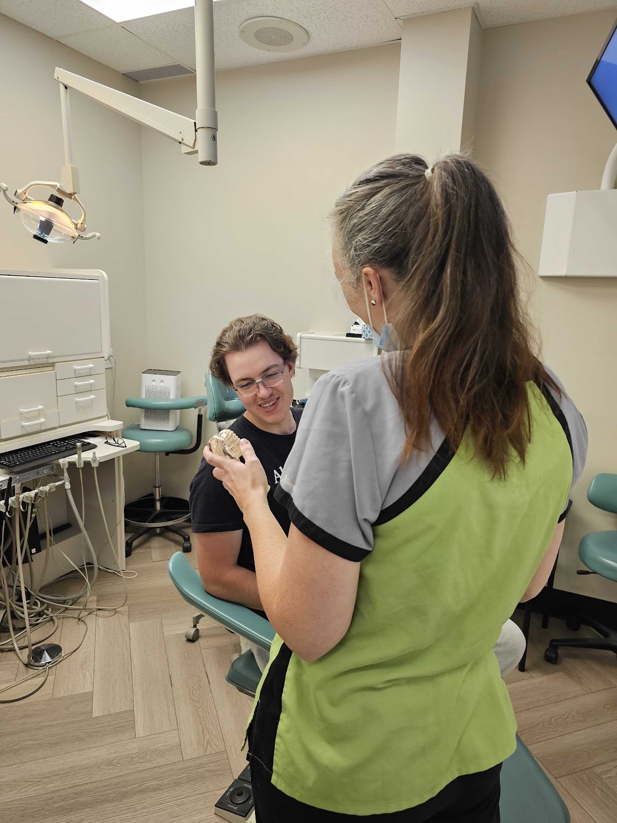 Orchard Park Dental dental clinic in Hamilton - Photo 7
