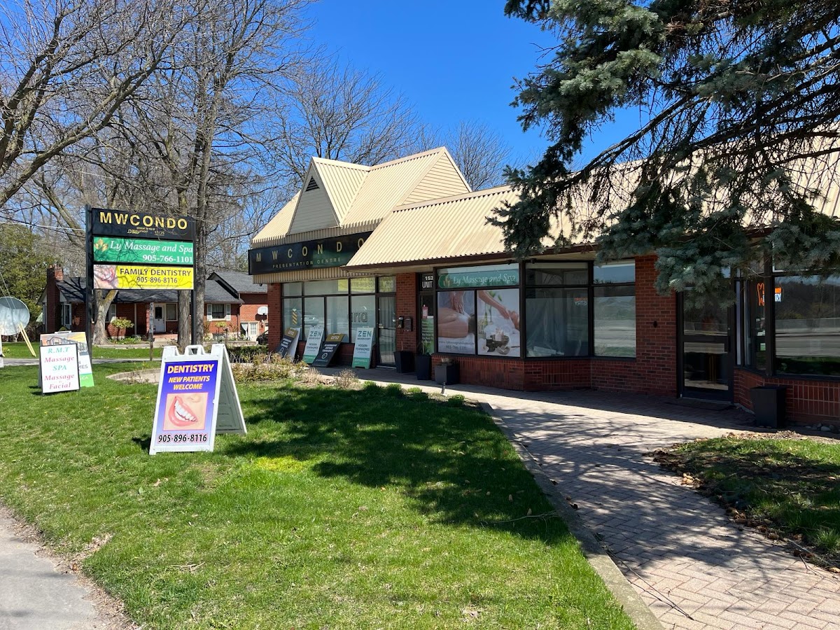 Mississauga Family Dentistry - Dentist Near UTM dental clinic in Mississauga - Photo 3