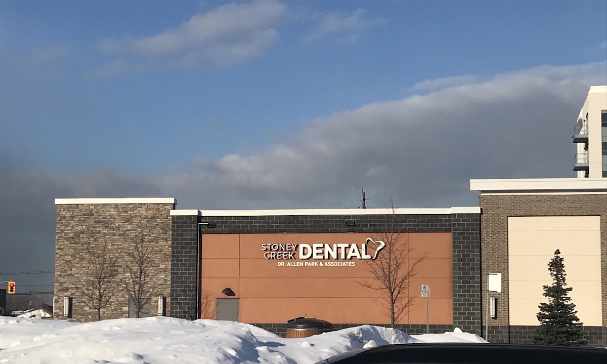 Stoney Creek Dental Group dental clinic in Hamilton - Photo 8