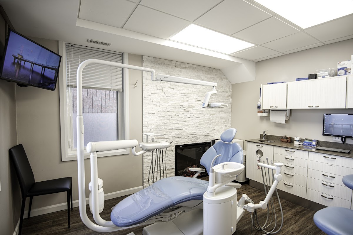 Lakefront Family Dental dental clinic in Burlington - Photo 2