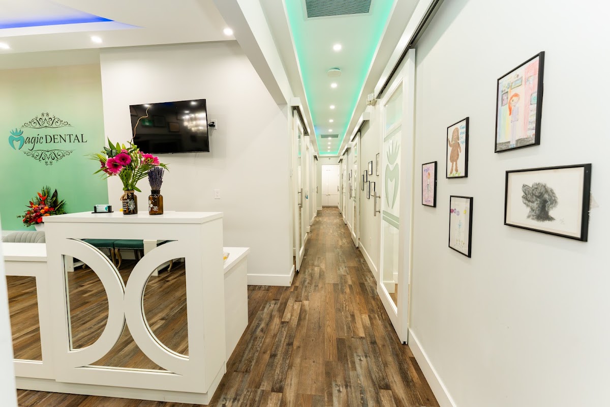 MAGIC DENTAL dental clinic in Hamilton - Photo 7