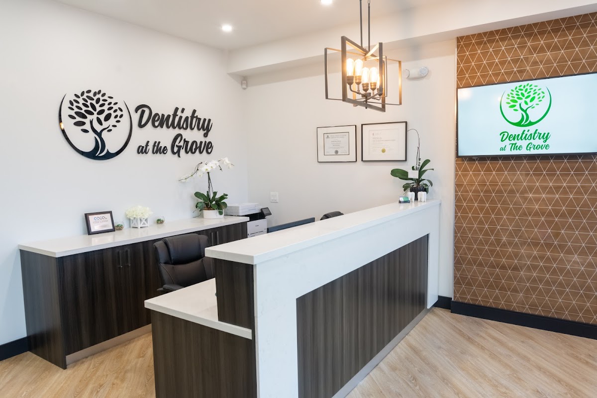 Dentistry at The Grove dental clinic in Burlington - Photo 2