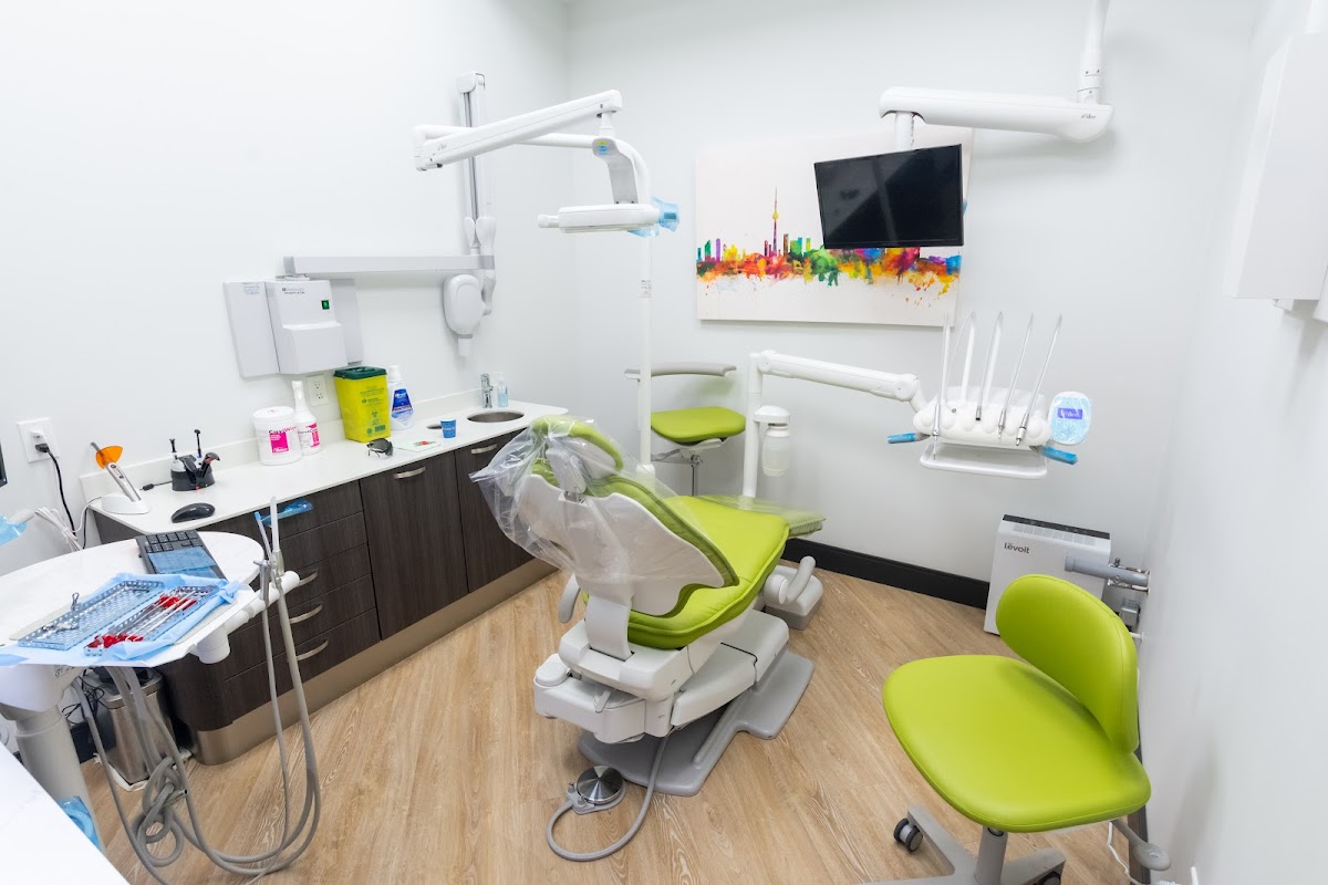 Dentistry at The Grove dental clinic in Burlington - Photo 3