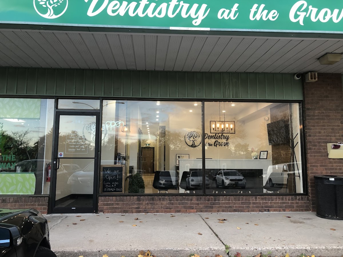 Dentistry at The Grove dental clinic in Burlington - Photo 4