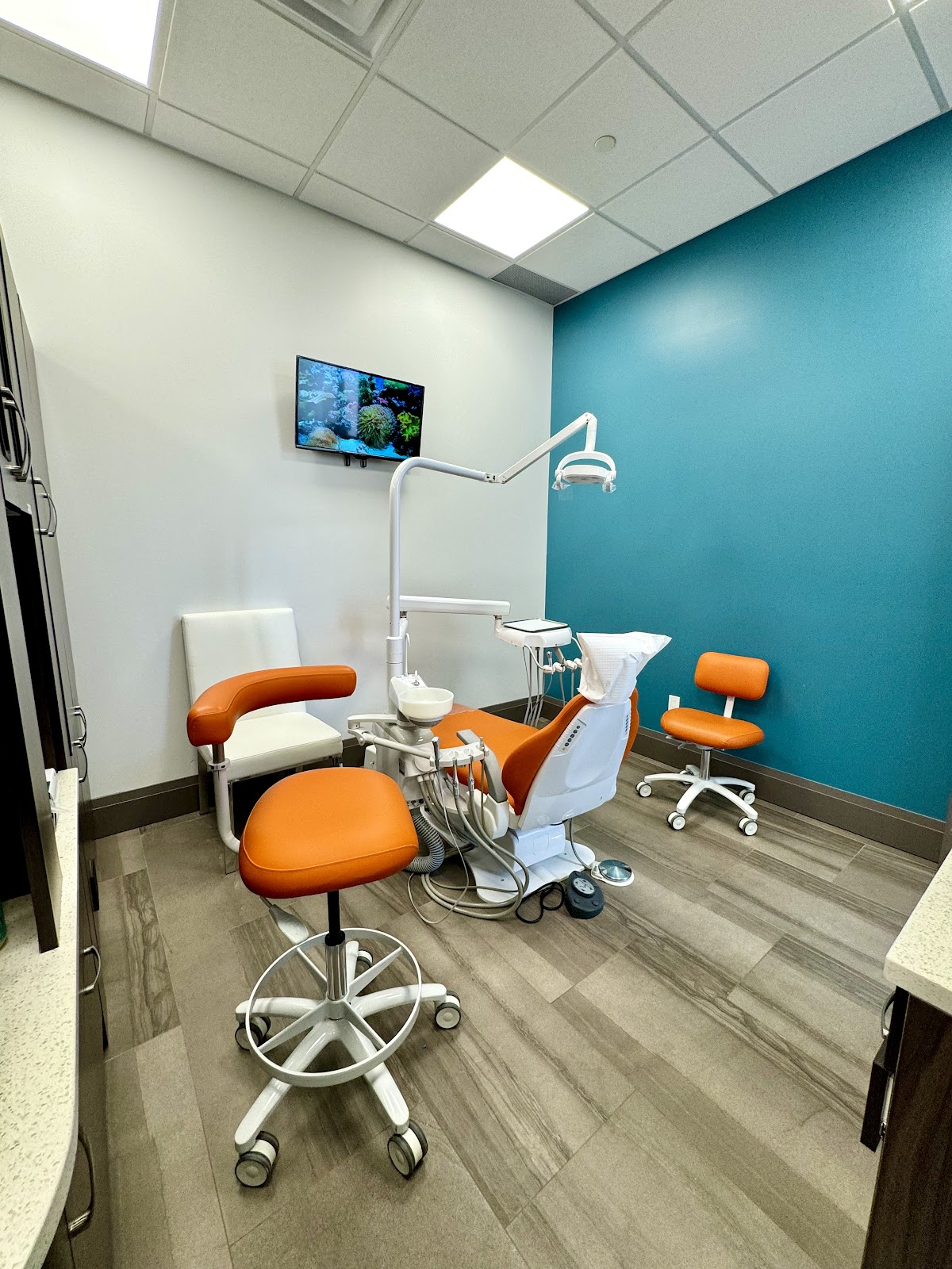 Orchard Family Dentistry Burlington dental clinic in Burlington - Photo 2