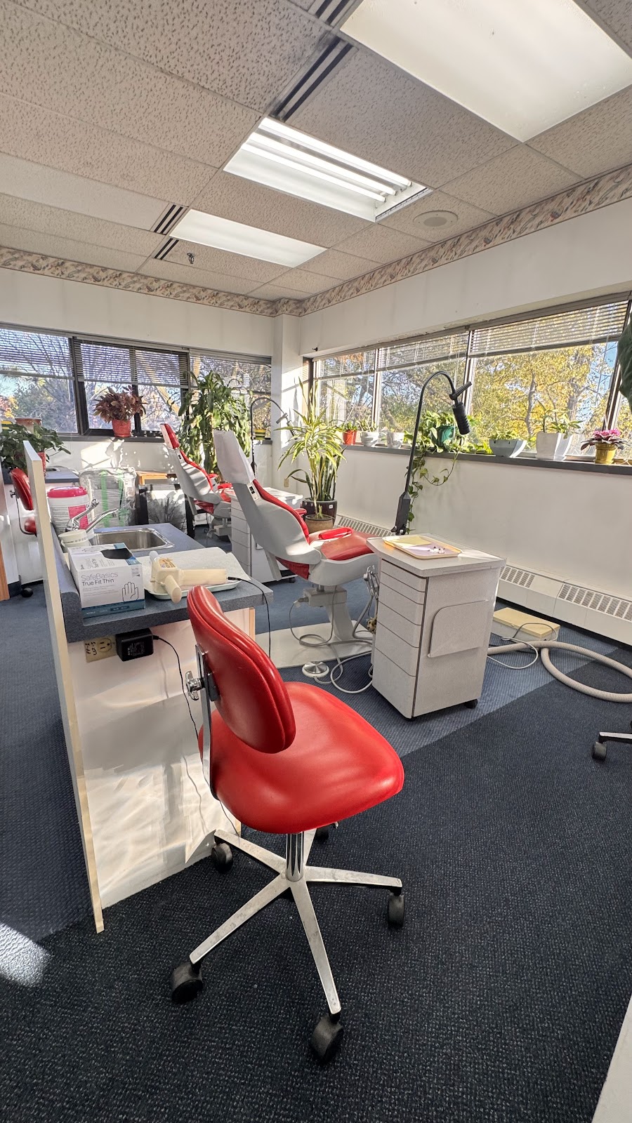 Dr. G. Altuna Orthodontist dental clinic in Vaughan - Photo 7