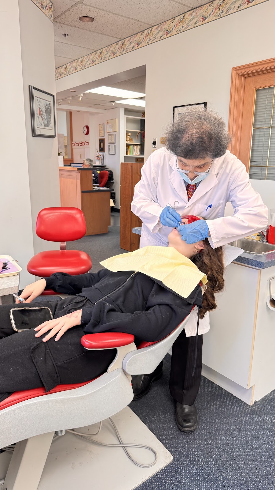Dr. G. Altuna Orthodontist dental clinic in Vaughan - Photo 8