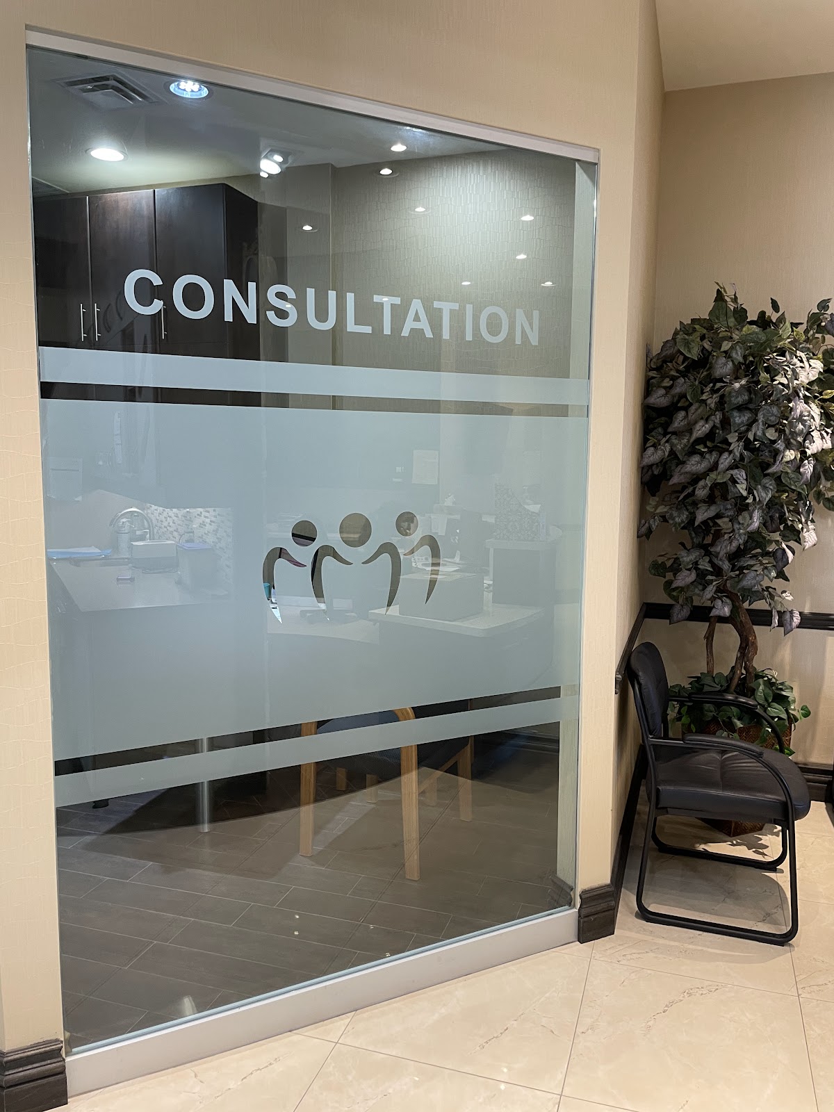 32 Dental Care dental clinic in Brampton - Photo 7