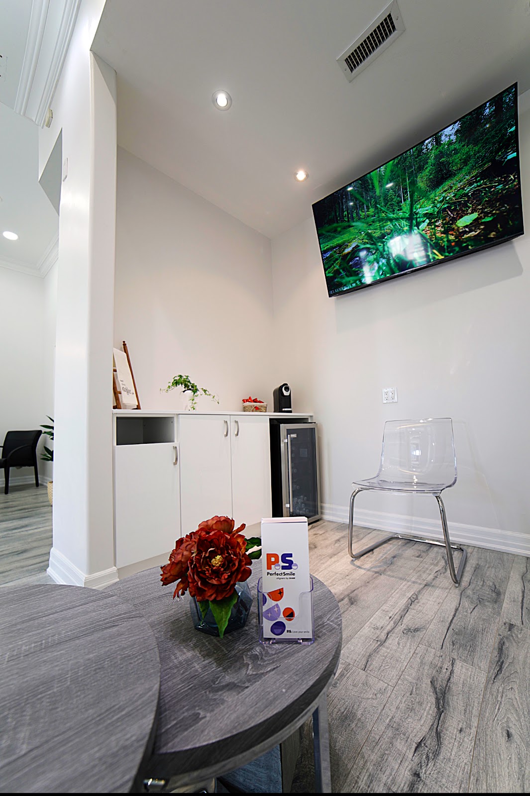Milani Dentistry dental clinic in Vaughan - Photo 10