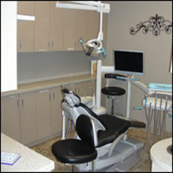 Dr. Bhandal & Associates dental clinic in Brampton - Photo 4
