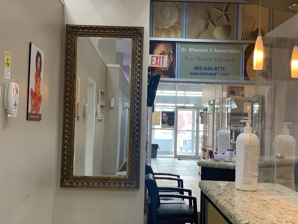 Dr. Bhandal & Associates dental clinic in Brampton - Photo 5