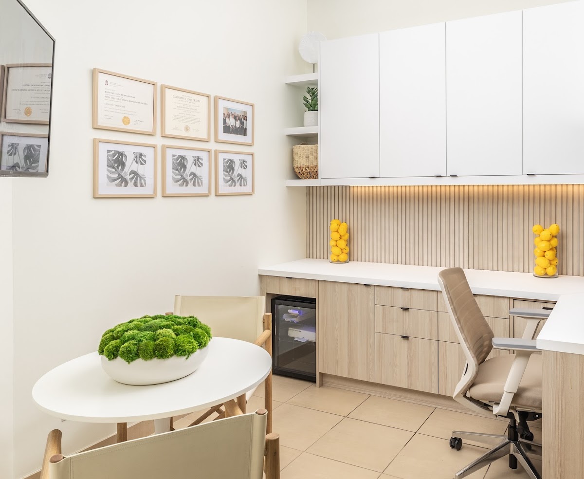 Hollidge Family Dentistry dental clinic in Aurora - Photo 4