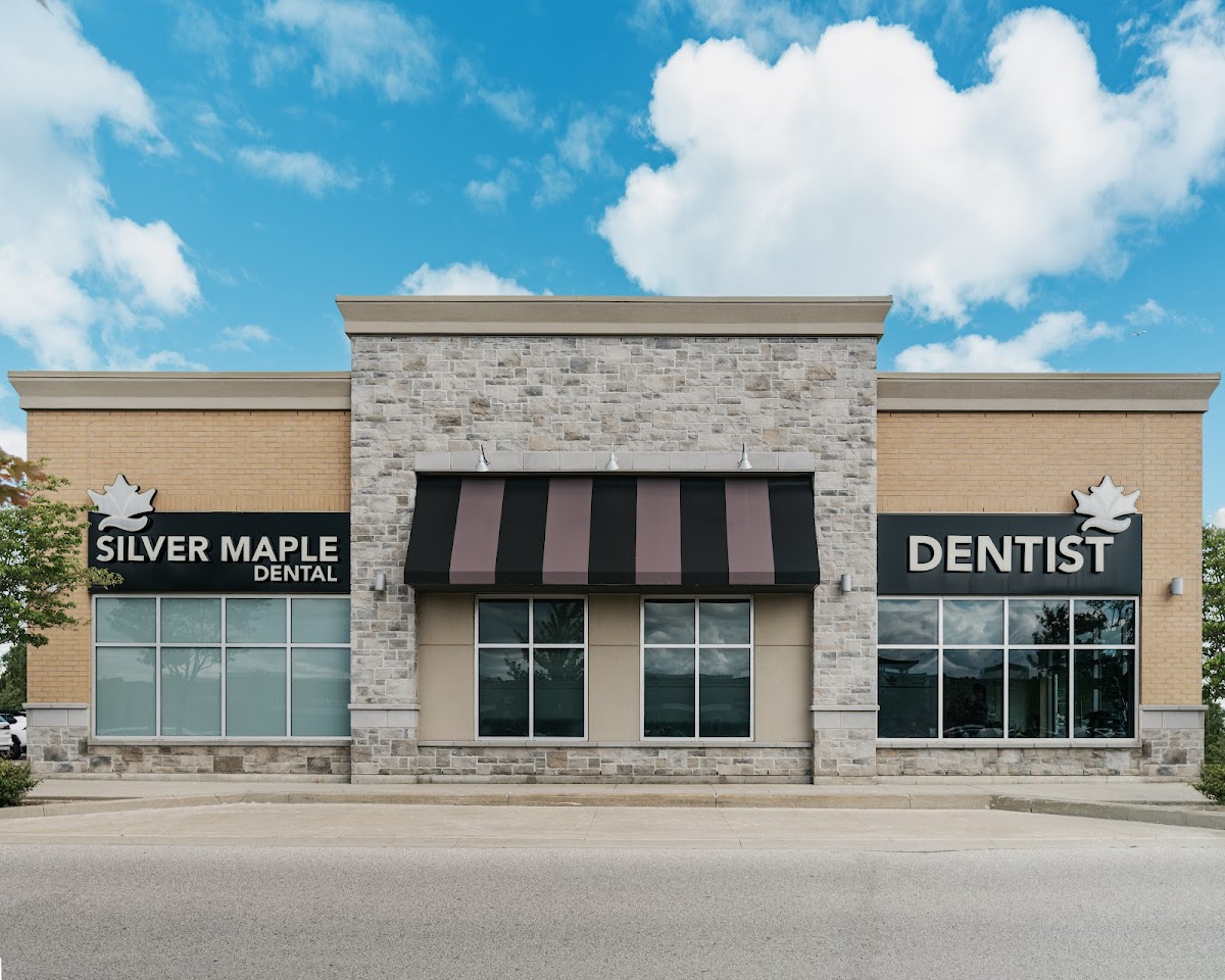Silver Maple Dental Richmond Hill dental clinic in Richmond Hill - Photo 1