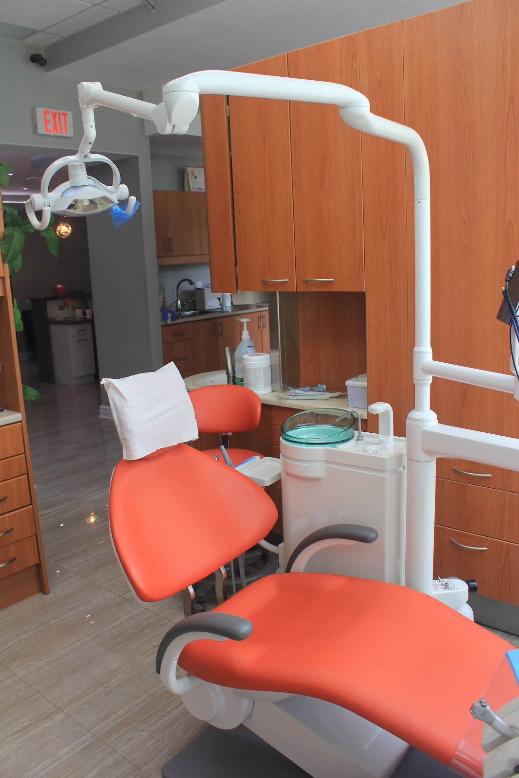 Hummingbird Dental Clinic | Dental Care in Richmond Hill dental clinic in Richmond Hill - Photo 4