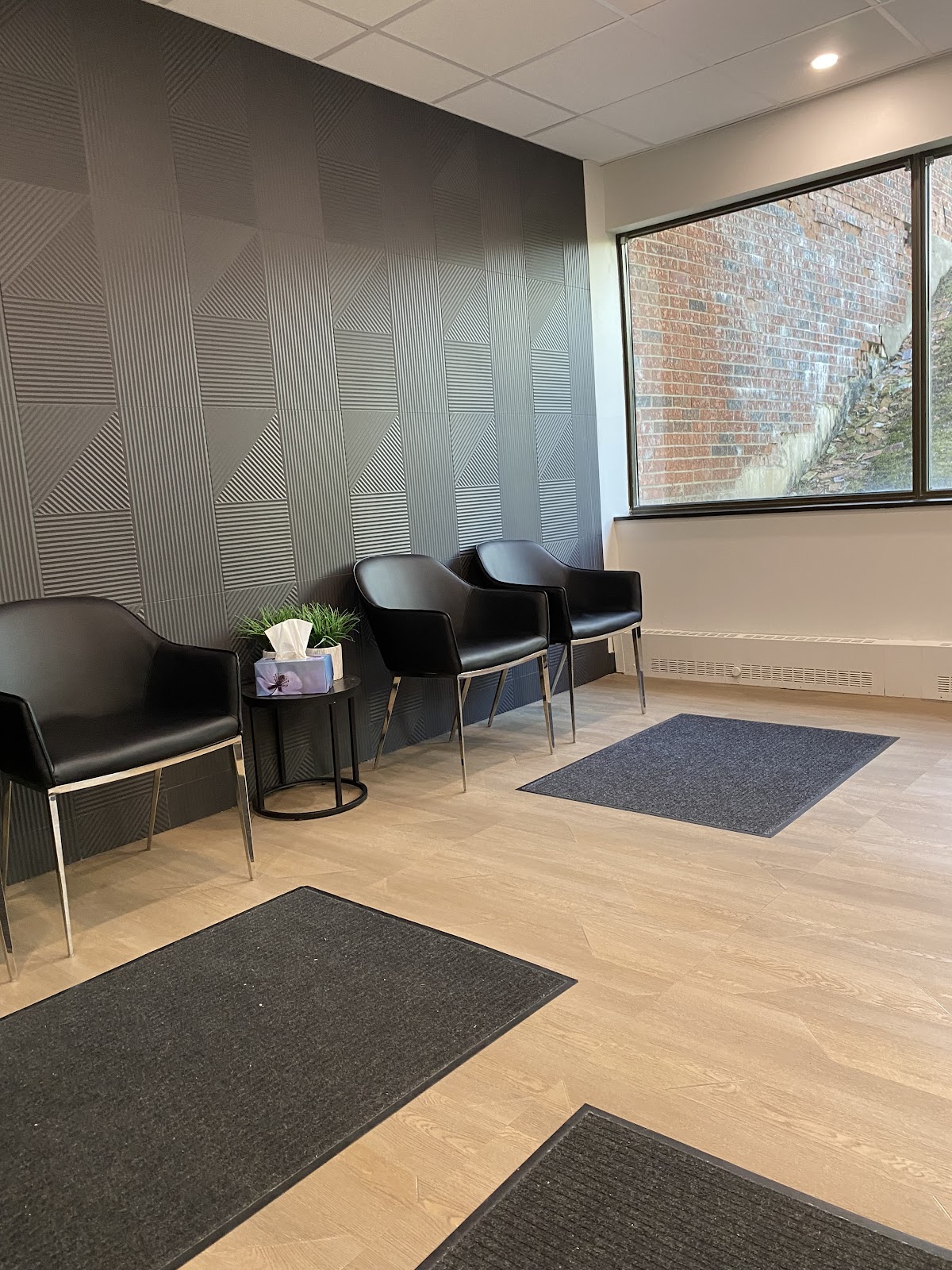 Peel Dental Care dental clinic in Brampton - Photo 4
