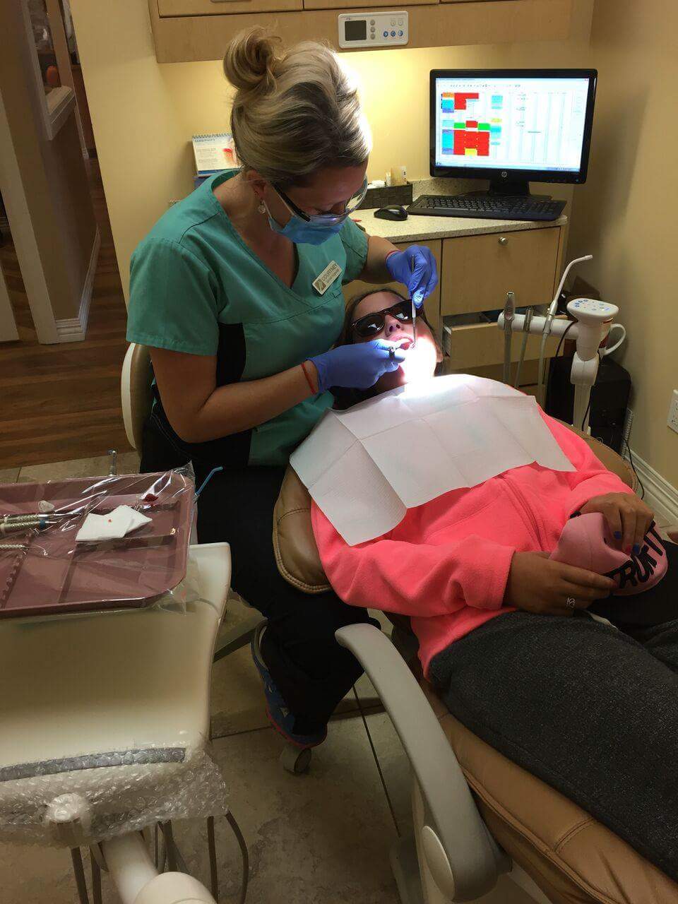 Smiles at Summerhill Dental Newmarket Dentist dental clinic in Newmarket - Photo 2