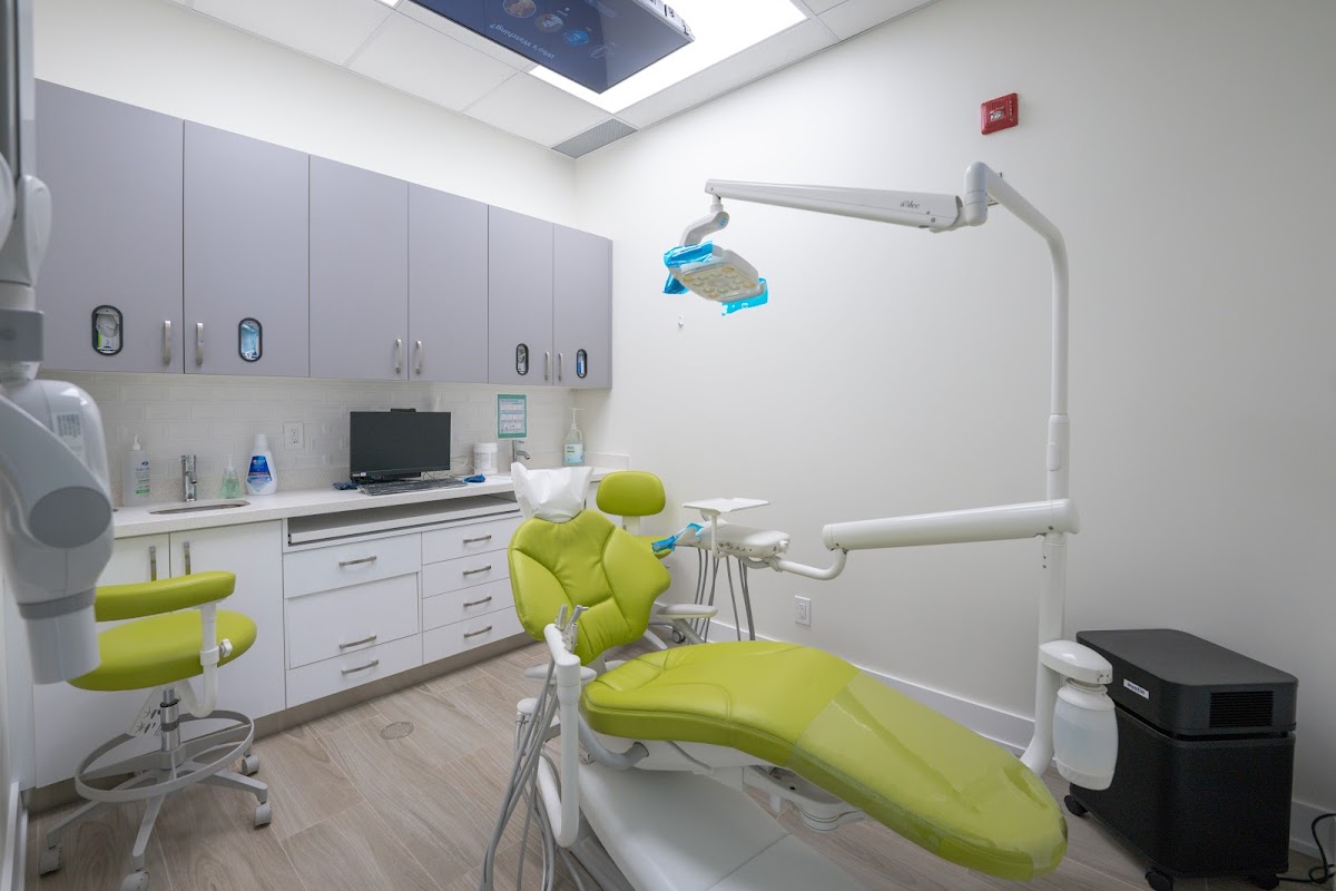 Smile Park Dental dental clinic in Oakville - Photo 4
