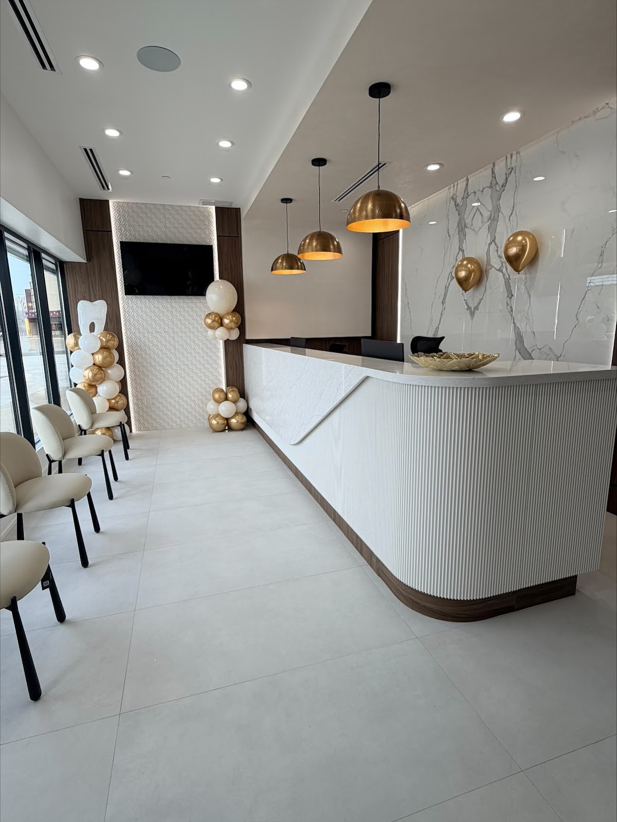 Bright 32 Dental dental clinic in Oakville - Photo 3