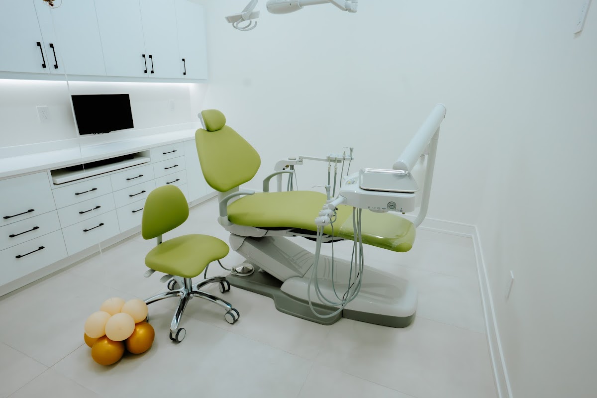 Bright 32 Dental dental clinic in Oakville - Photo 7