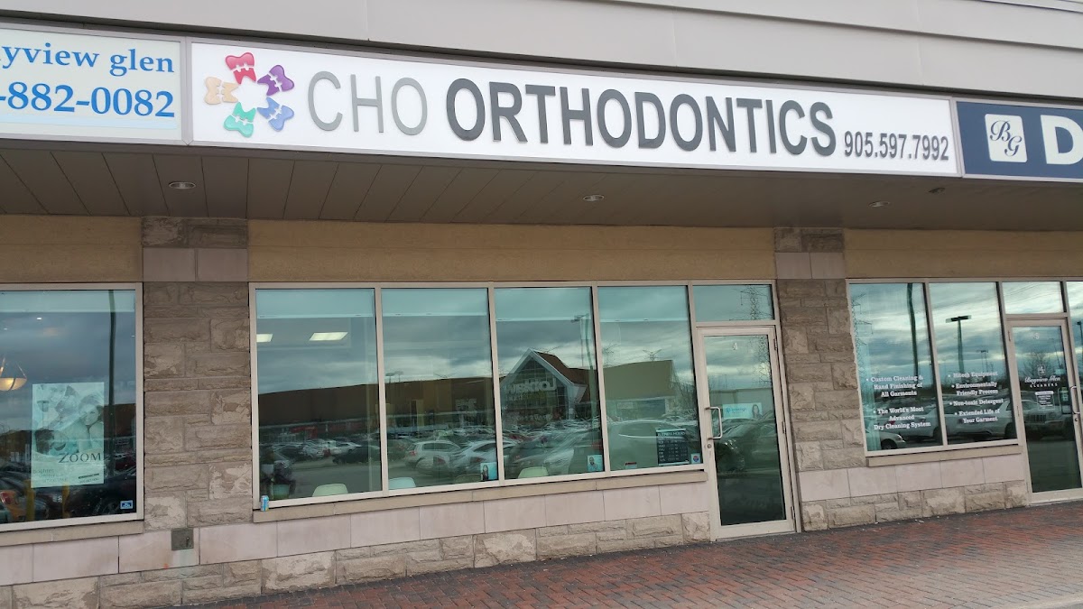 Cho Orthodontics dental clinic in Richmond Hill - Photo 6