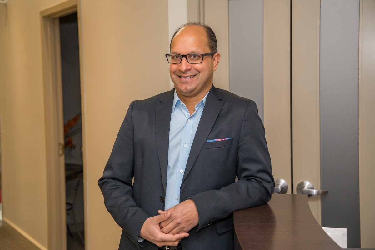 Olde Oakville Dental- Invisalign & Sleep Apnea Dentist dental clinic in Oakville - Photo 4