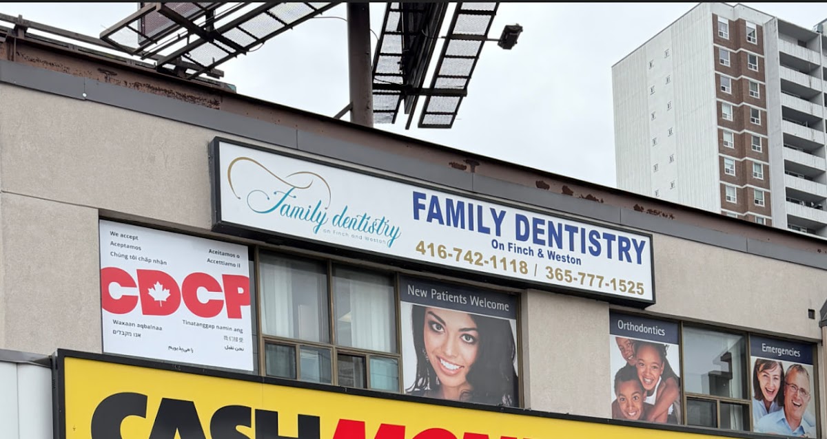 Walk In Family Dentistry dental clinic in North York - Photo 1