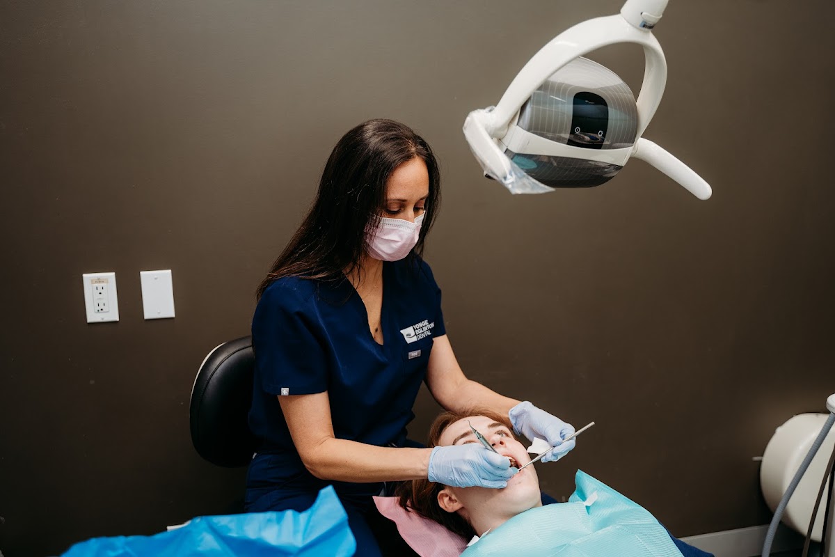 Yonge Eglinton Dental dental clinic in Old Toronto - Photo 4