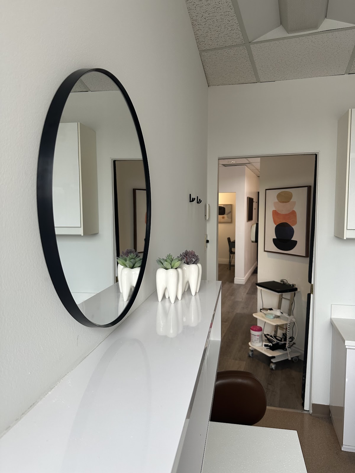Oakville Smiles Family Dentistry dental clinic in Oakville - Photo 2