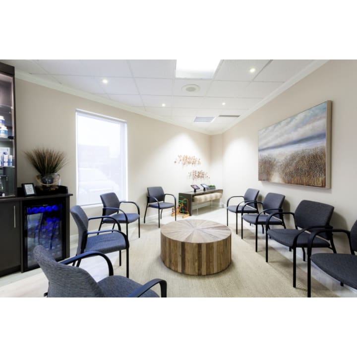 River Oaks Dental dental clinic in Oakville - Photo 2