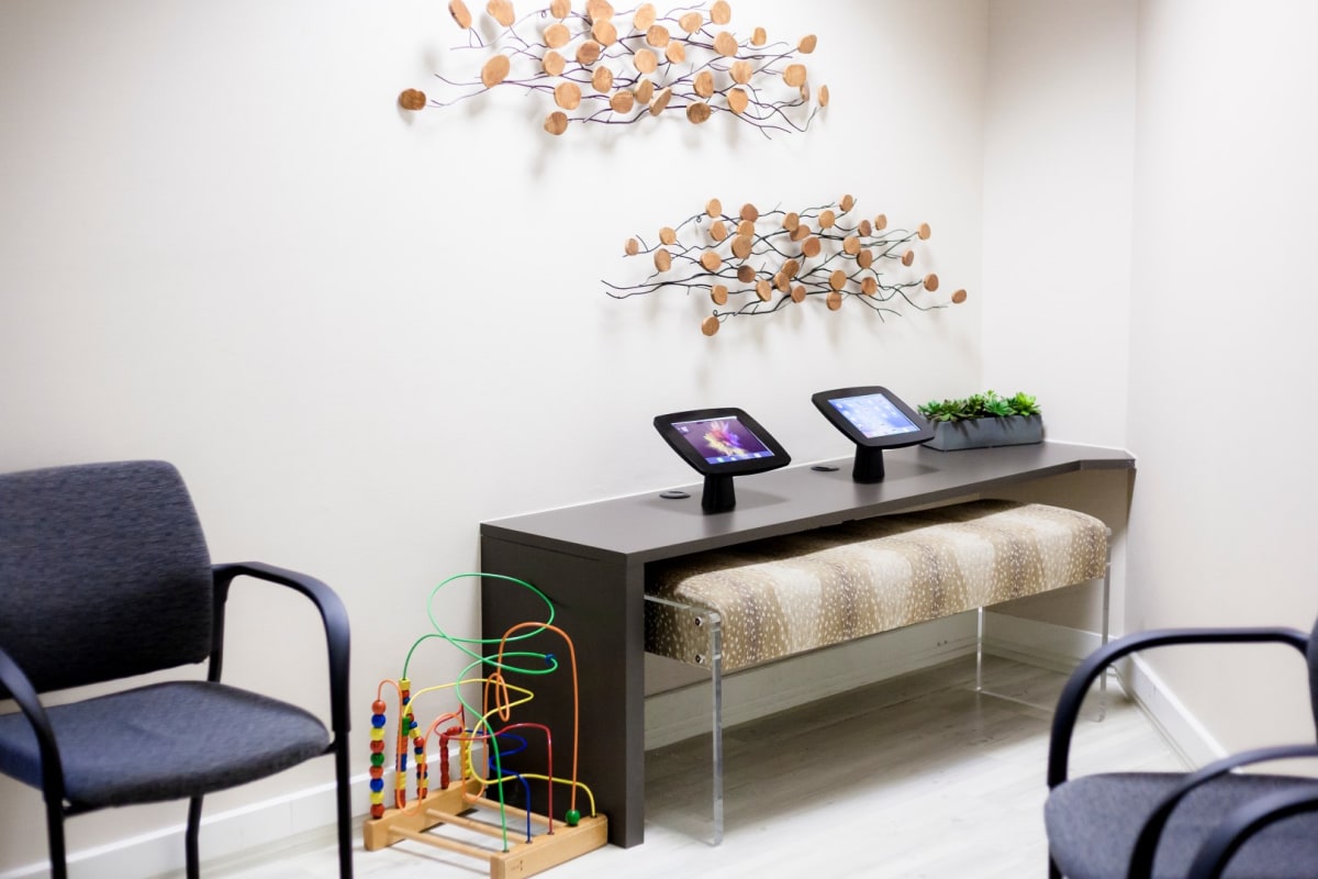 River Oaks Dental dental clinic in Oakville - Photo 10