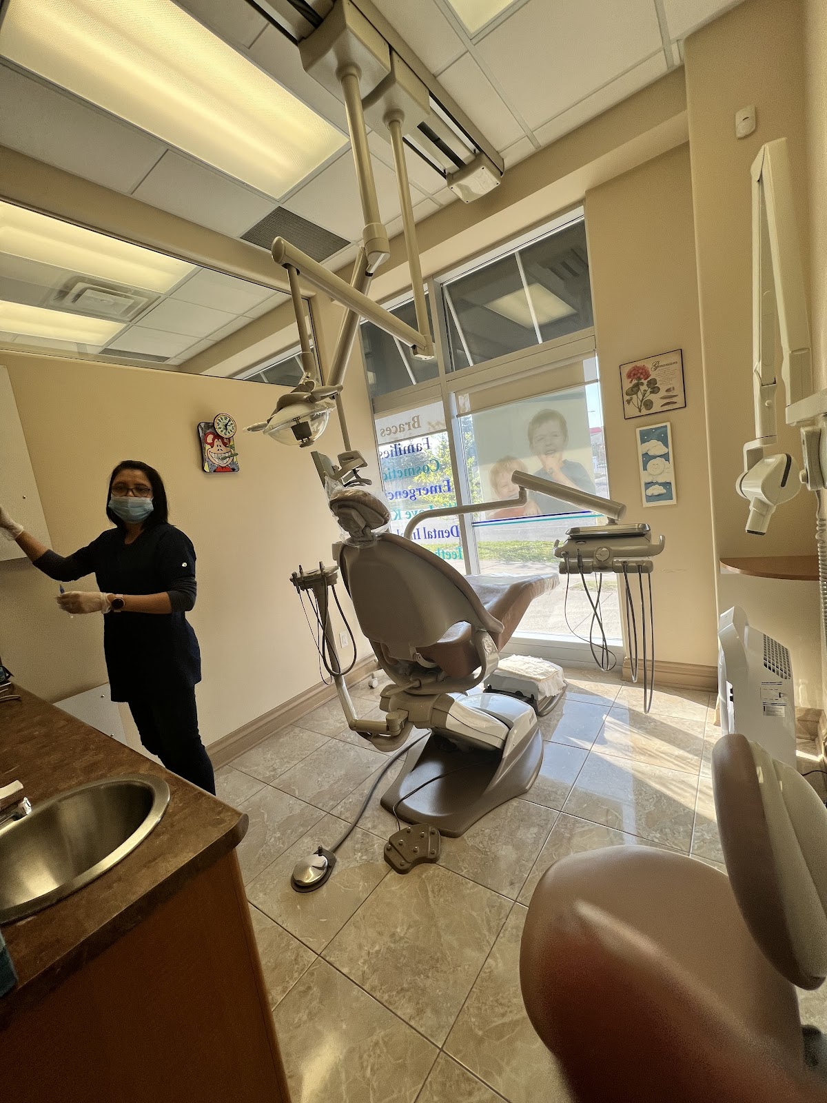New Delhi Dental - Markham dental clinic in Markham - Photo 1