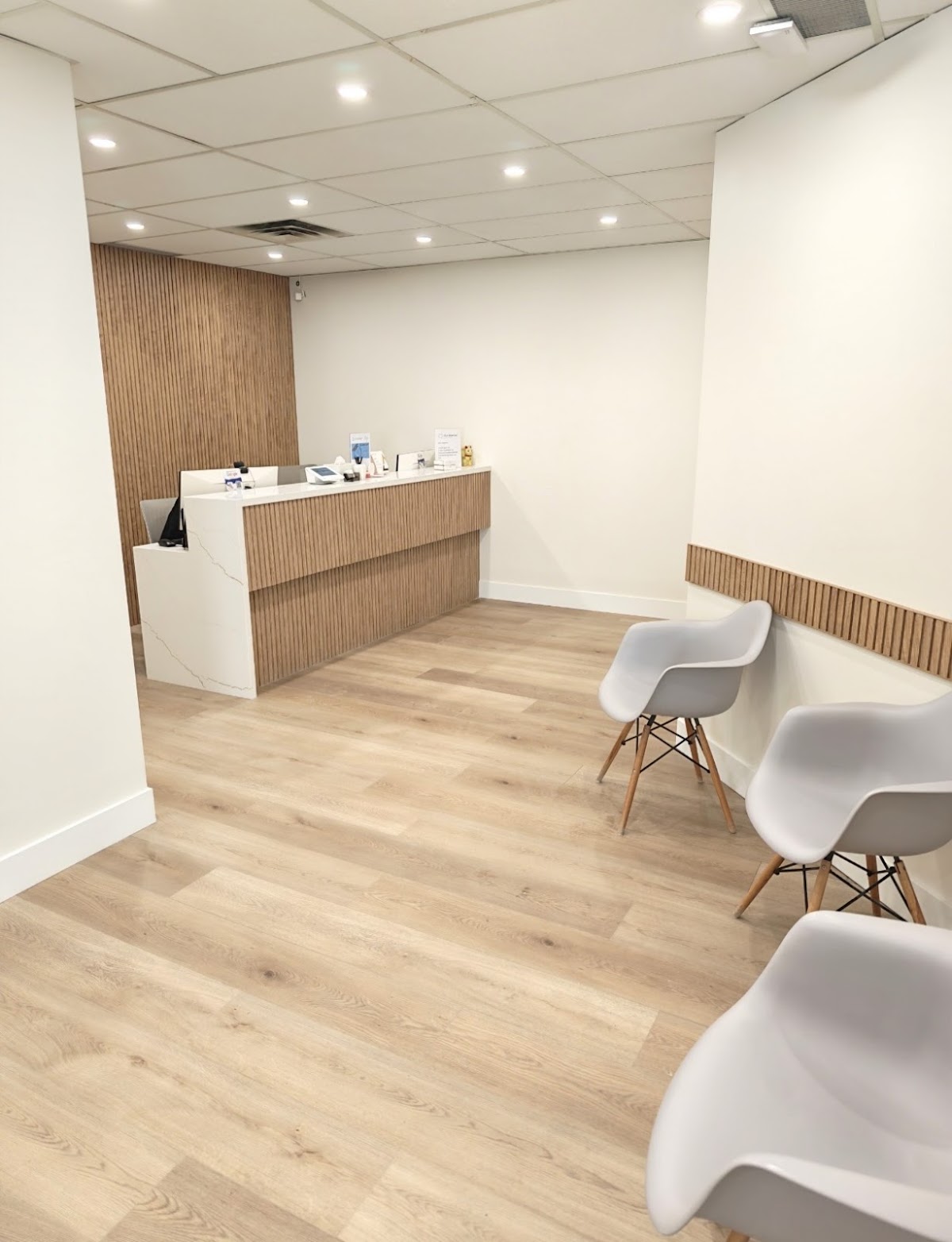 aLo dental dental clinic in Mississauga - Photo 5