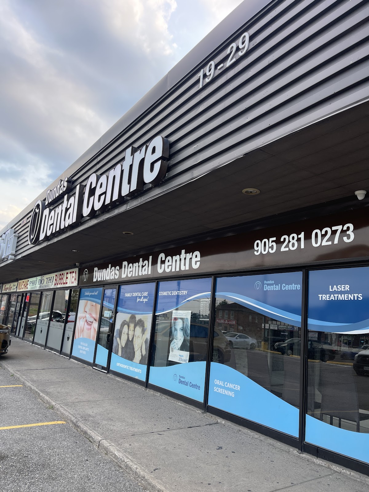 Dundas Dental Centre dental clinic in Mississauga - Photo 10
