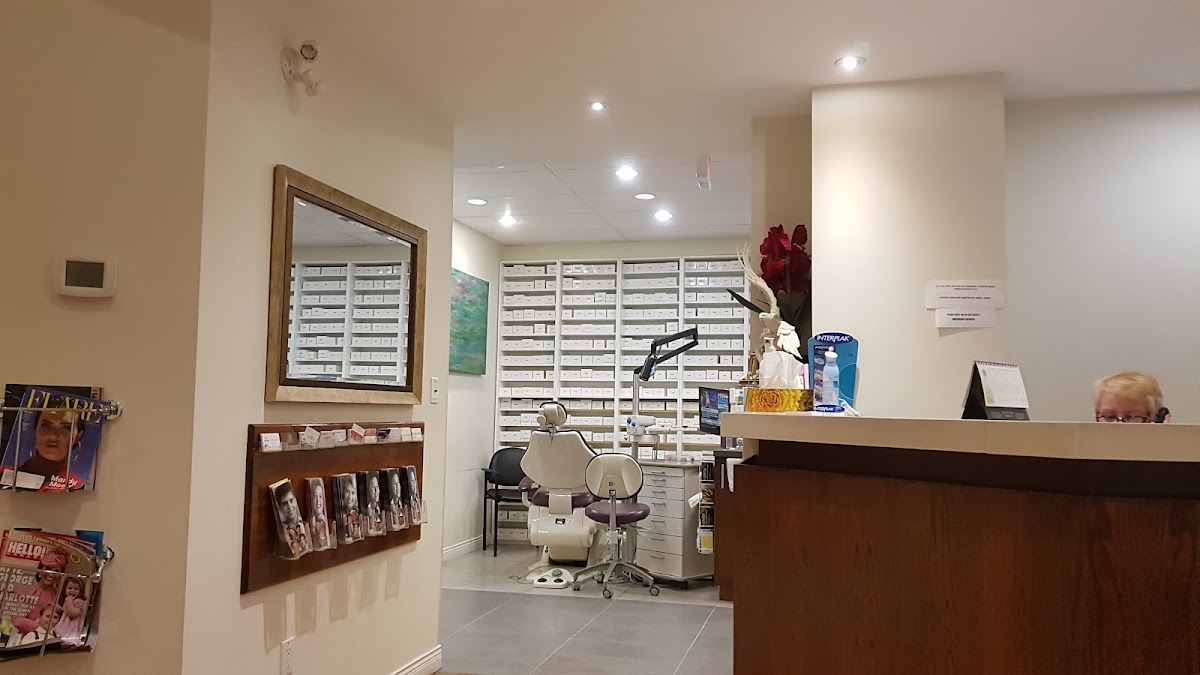 Dr. Young Nam Kim Orthodontist dental clinic in Mississauga - Photo 1