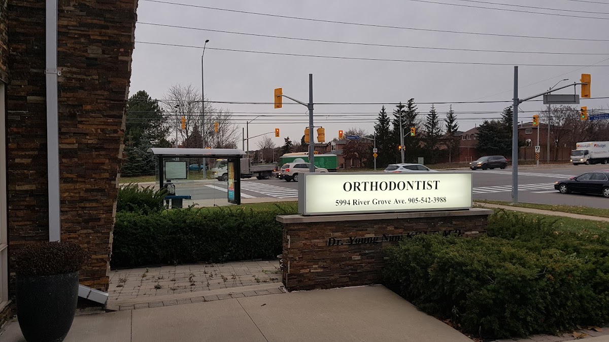 Dr. Young Nam Kim Orthodontist dental clinic in Mississauga - Photo 2