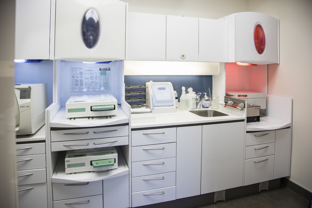 Centre Dentaire Pierrefonds dental clinic in Pierrefonds-Roxboro - Photo 7