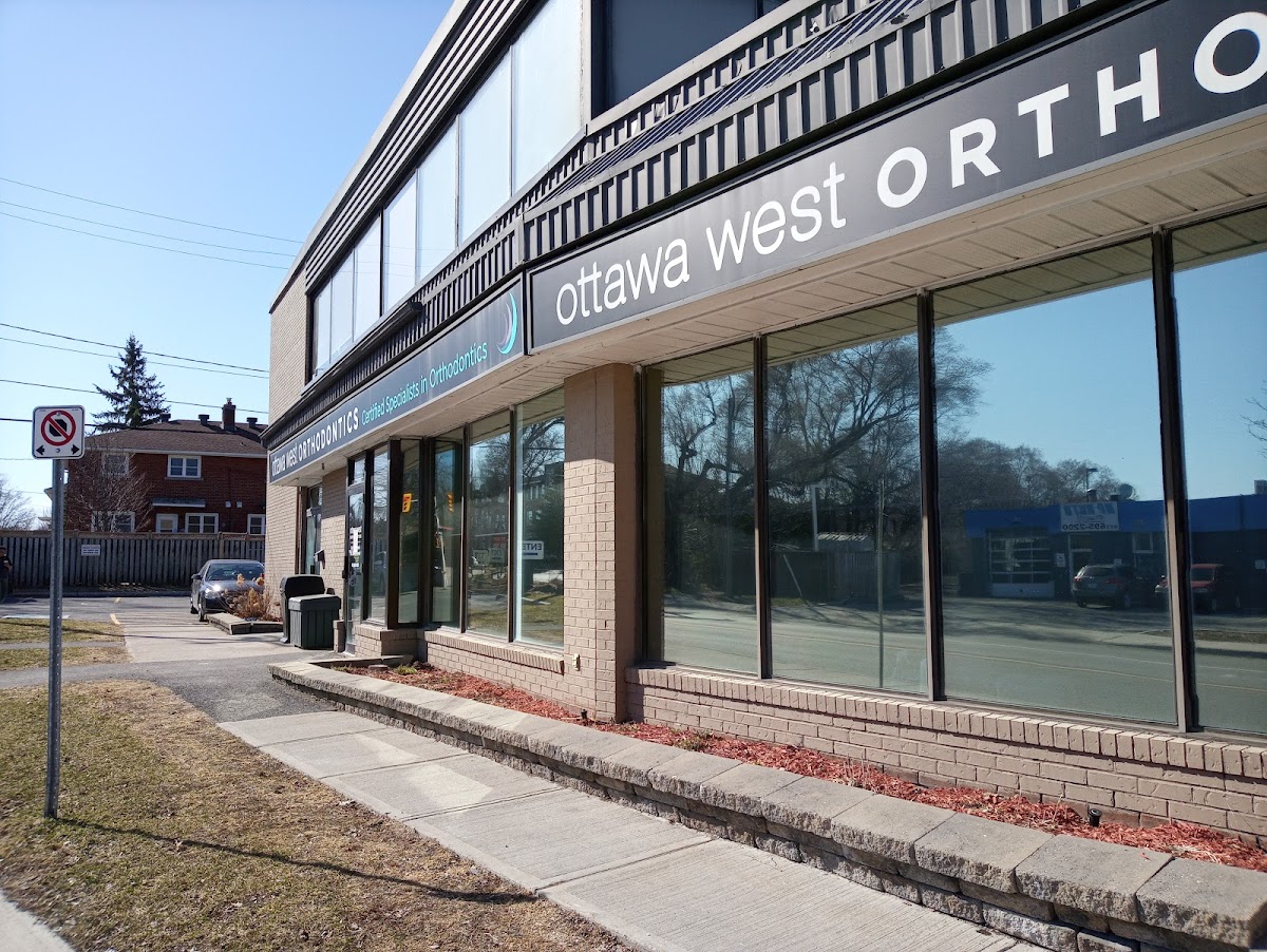 Ottawa West Orthodontics dental clinic in Ottawa - Photo 6