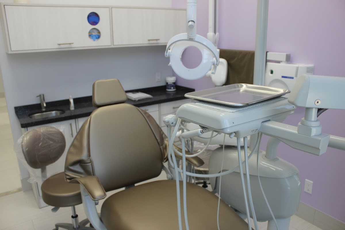 Parkside Village Dental dental clinic in Mississauga - Photo 1
