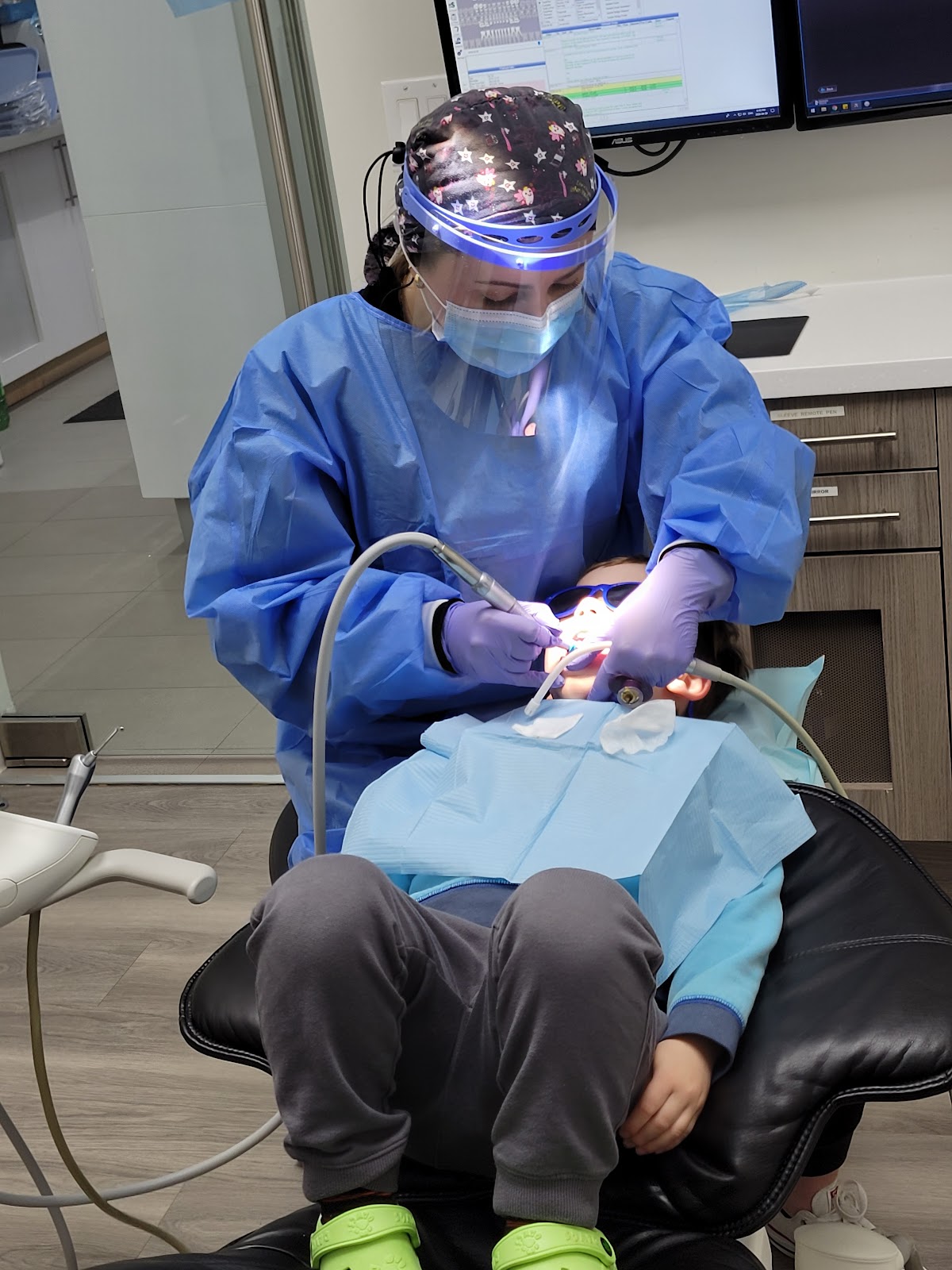 Toronto Lakeshore Dental dental clinic in Etobicoke - Photo 9