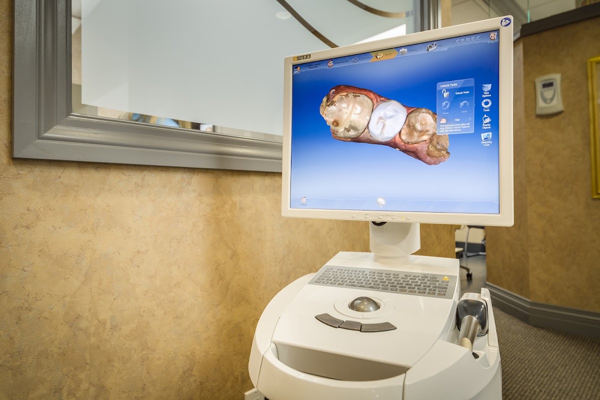Southcommon Dental dental clinic in Mississauga - Photo 7