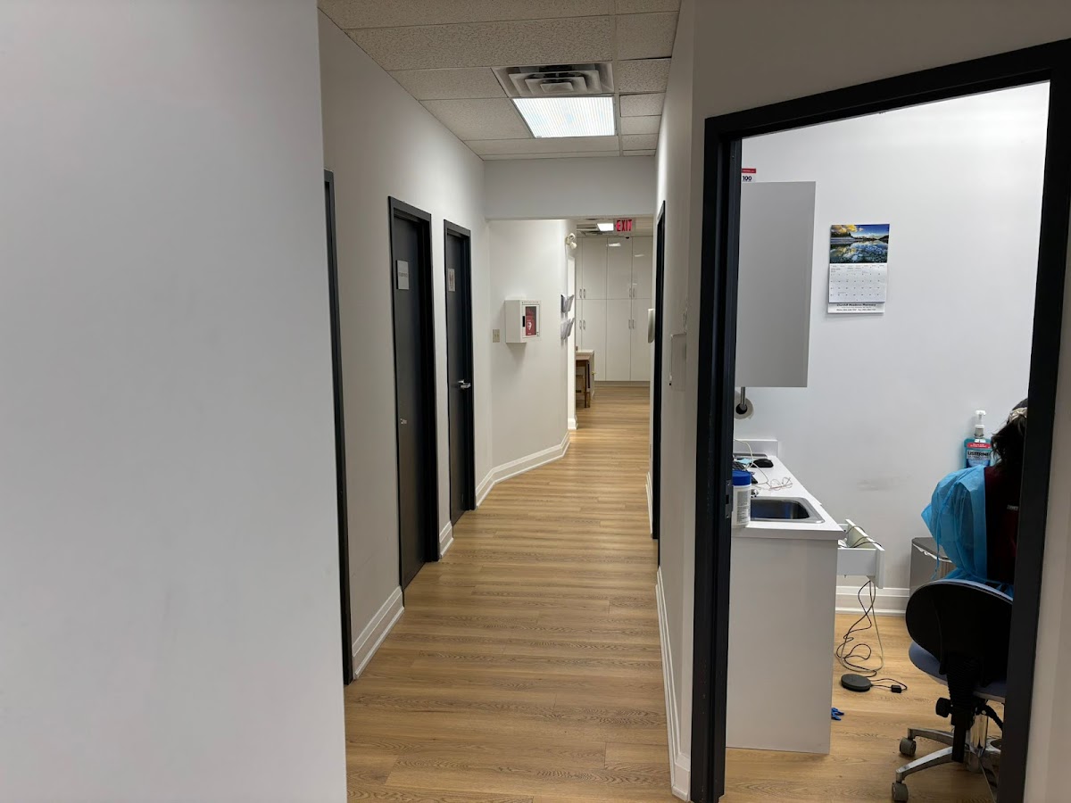 Benitez Dental Clinic - Mississauga dental clinic in Mississauga - Photo 3