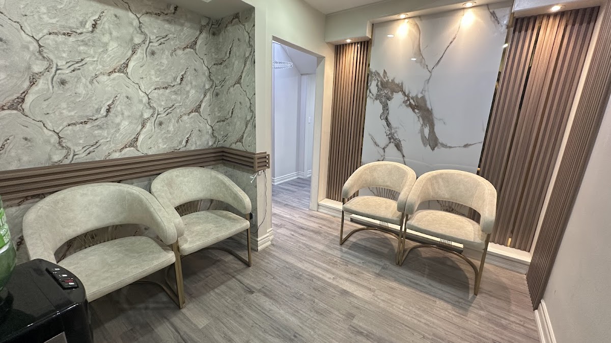 Komal Jain Dentistry dental clinic in Mississauga - Photo 2