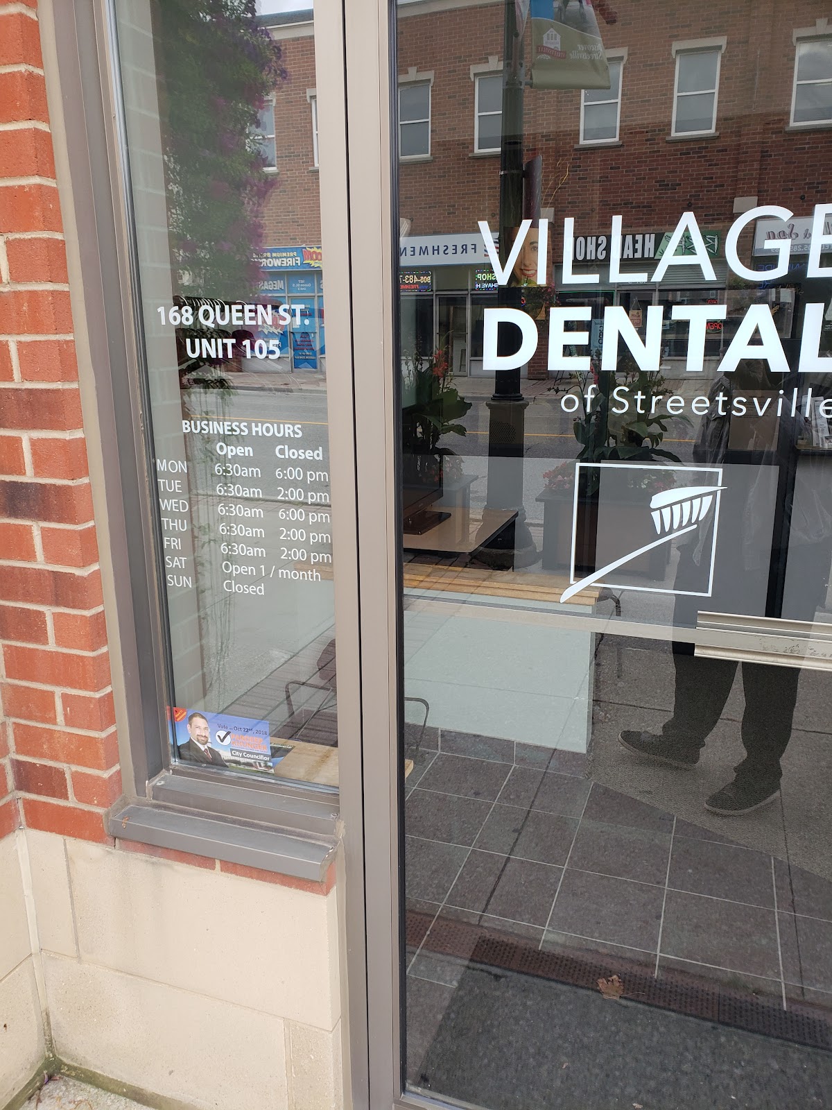 Village Dental of Streetsville - Family Dentist in Mississauga | Pediatric Dentistry | Dental Implants | Root Canal Treatment dental clinic in Mississauga - Photo 5