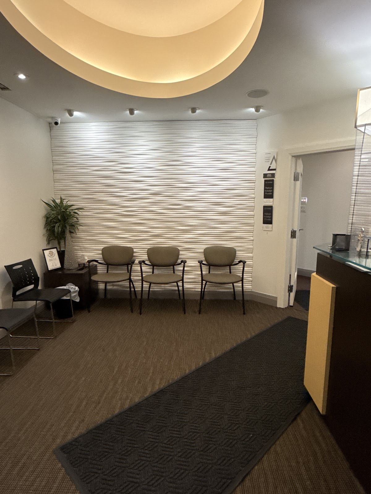 Sherway Dentistry dental clinic in Etobicoke - Photo 7