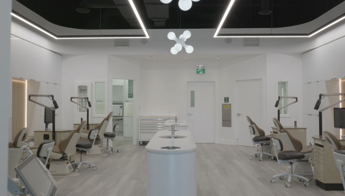 iSmile Orthodontics dental clinic in Mississauga - Photo 3