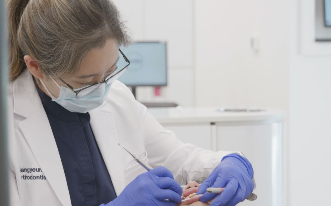 iSmile Orthodontics dental clinic in Mississauga - Photo 4