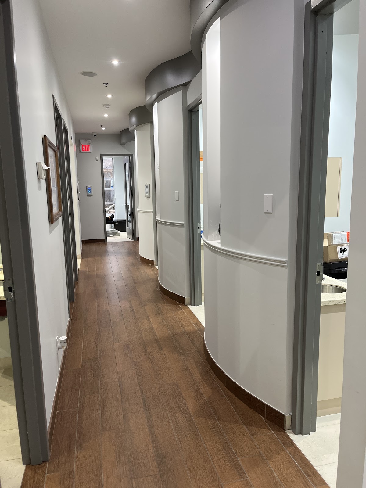 Aviva Dental dental clinic in Etobicoke - Photo 3