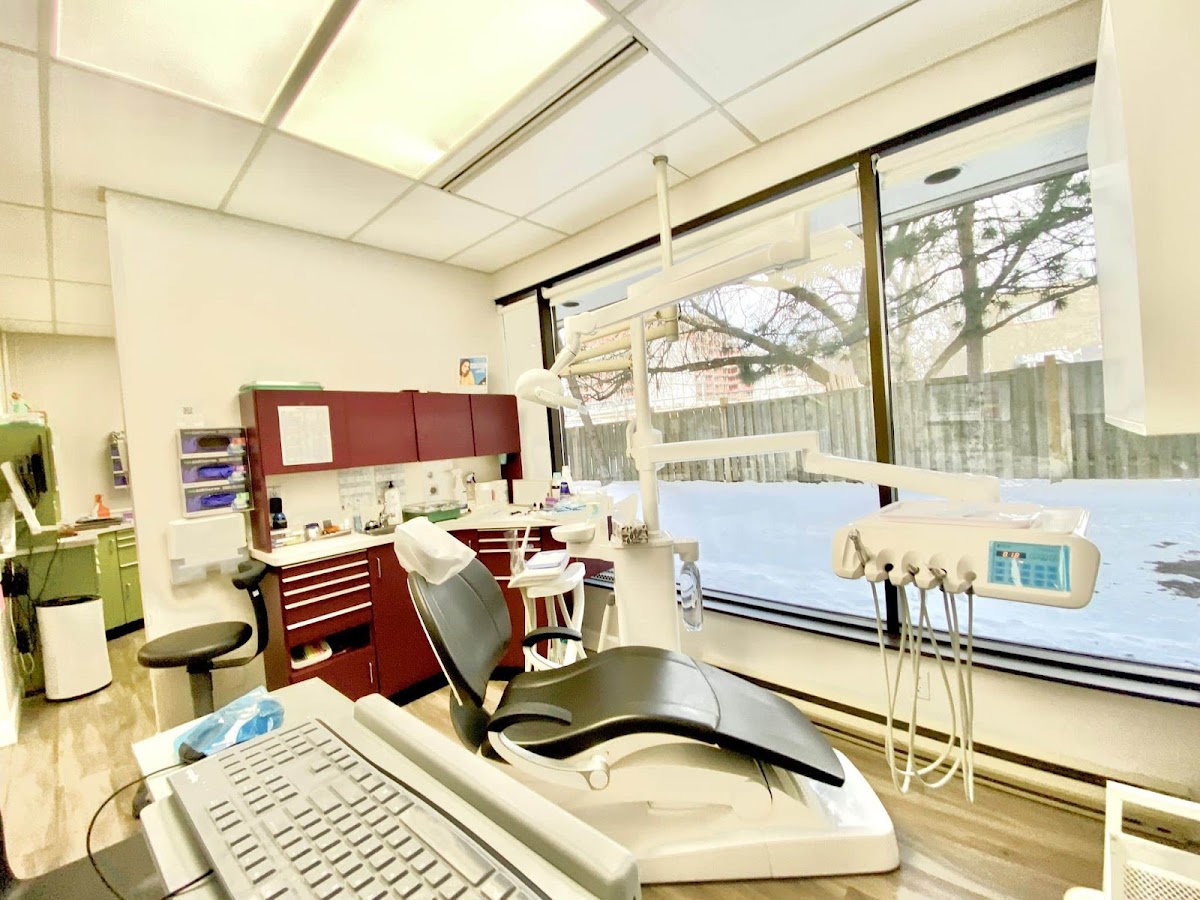 Casa Dental dental clinic in Mississauga - Photo 7