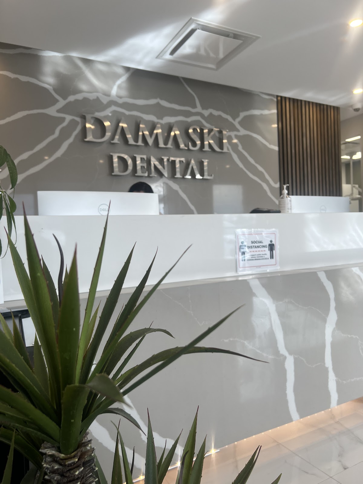 Damaski Dental dental clinic in Mississauga - Photo 9
