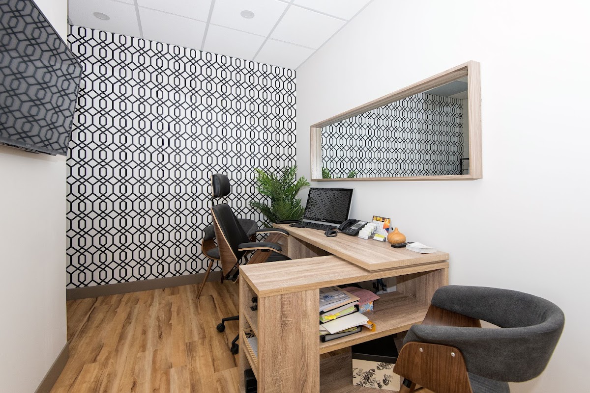 Willow Dental Associates dental clinic in Mississauga - Photo 10